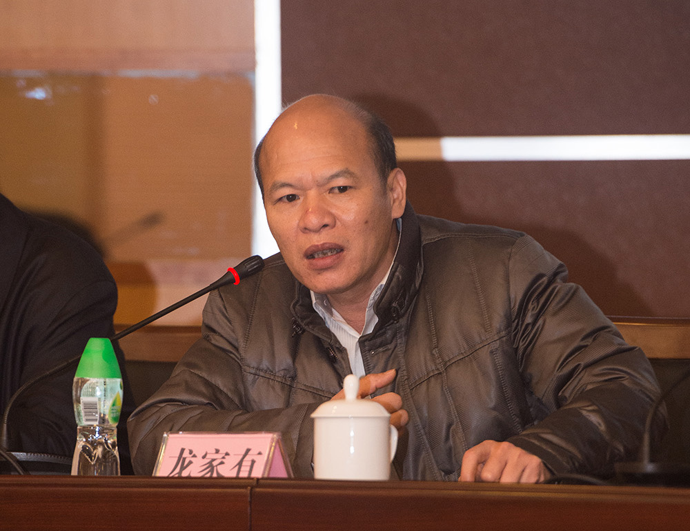 部部长杨晓棠代表东莞市委市政府致欢迎辞,广东省文化厅厅长方健宏
