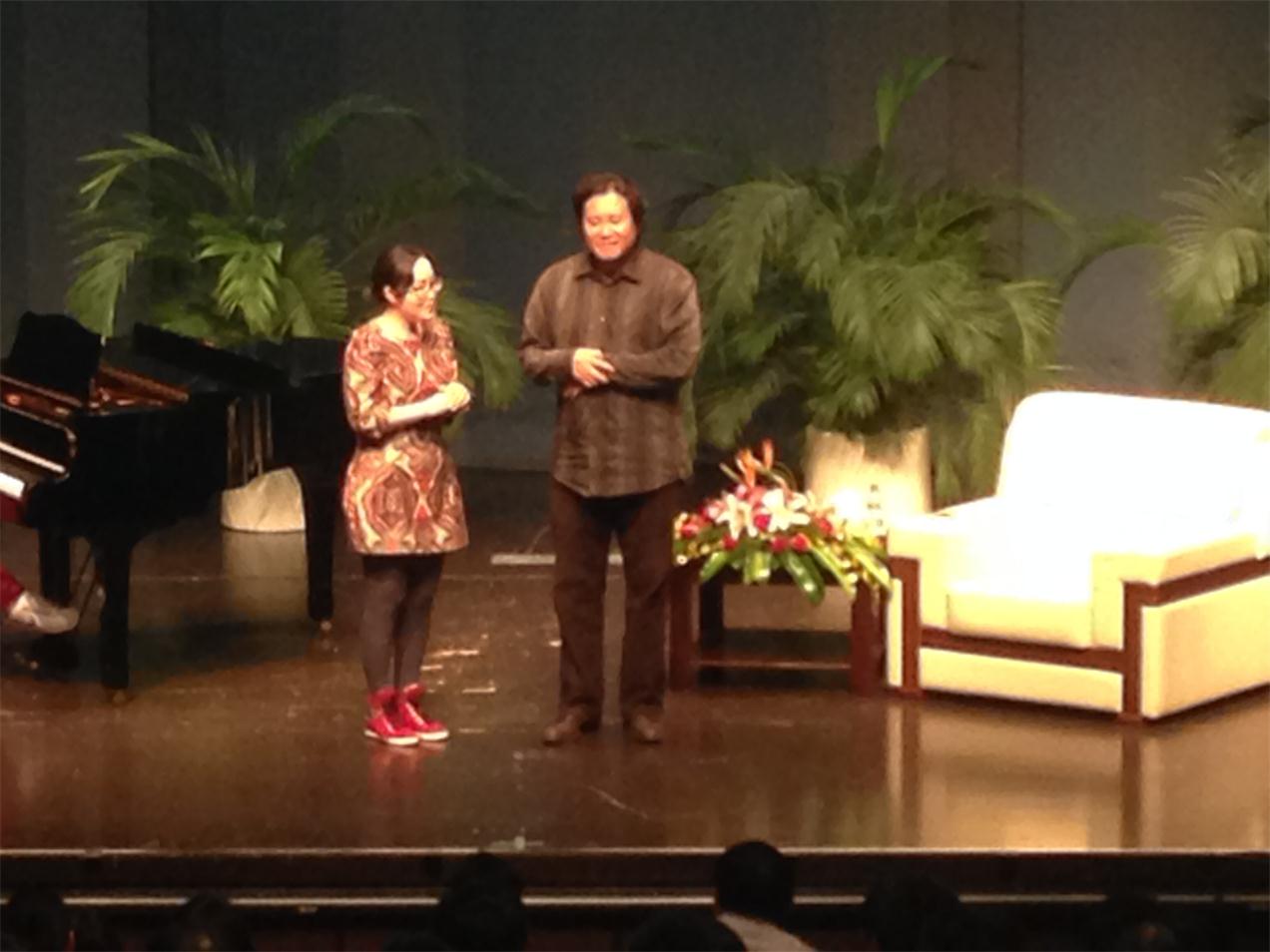 戴玉强与乐迷零距离诠释音乐的真谛